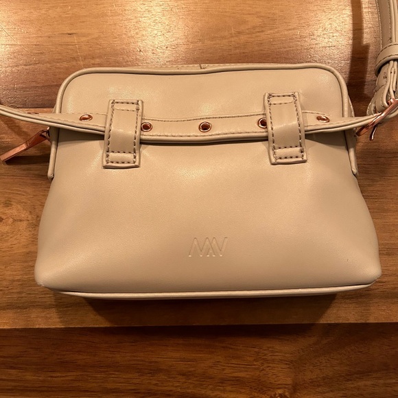 Matt & Nat Vegan Leather Belt Bag - Picture 7 of 8